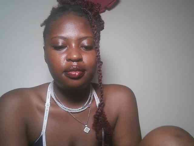 DaisyafterDark_ webcam