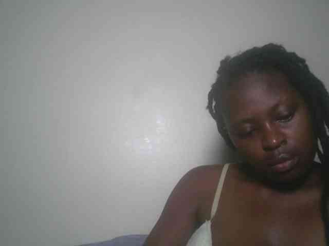 DaisyafterDark_ webcam