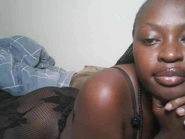 DaisyafterDark_ webcam