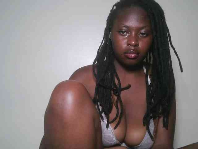 DaisyafterDark_ webcam