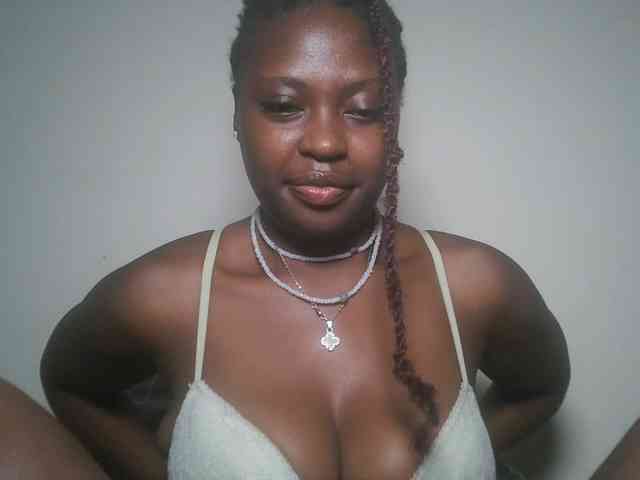 DaisyafterDark_ webcam