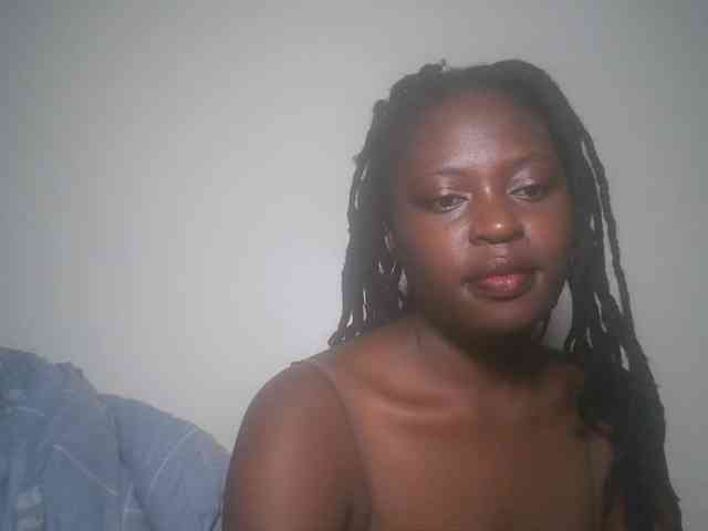 DaisyafterDark_ webcam