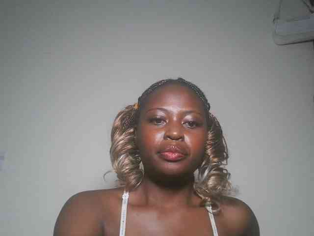 DaisyafterDark_ webcam
