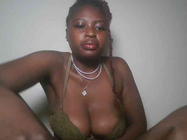 DaisyafterDark_ webcam