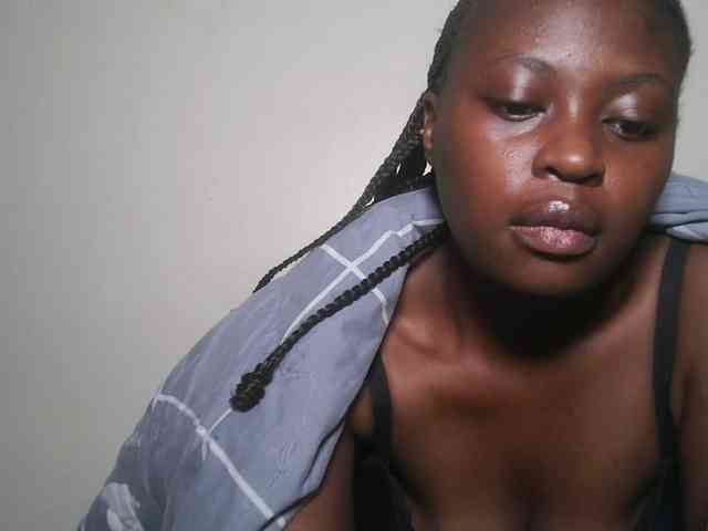 DaisyafterDark_ webcam