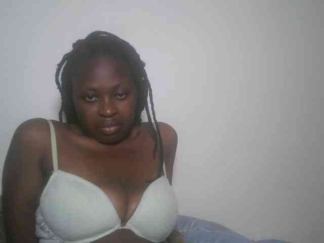 DaisyafterDark_ webcam
