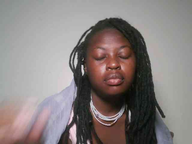 DaisyafterDark_ webcam