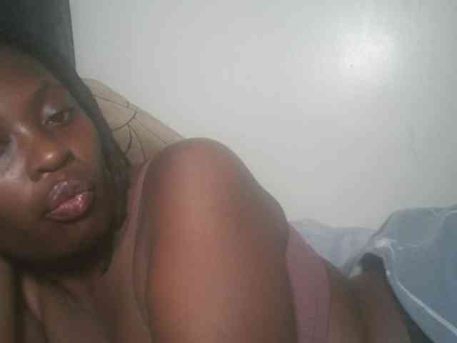 DaisyafterDark_ webcam