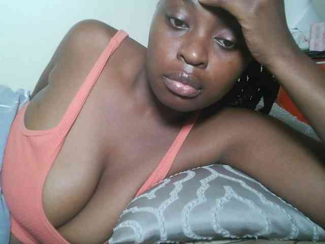 DaisyafterDark_ webcam