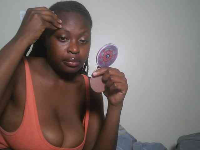 DaisyafterDark_ webcam