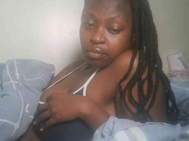 DaisyafterDark_ webcam