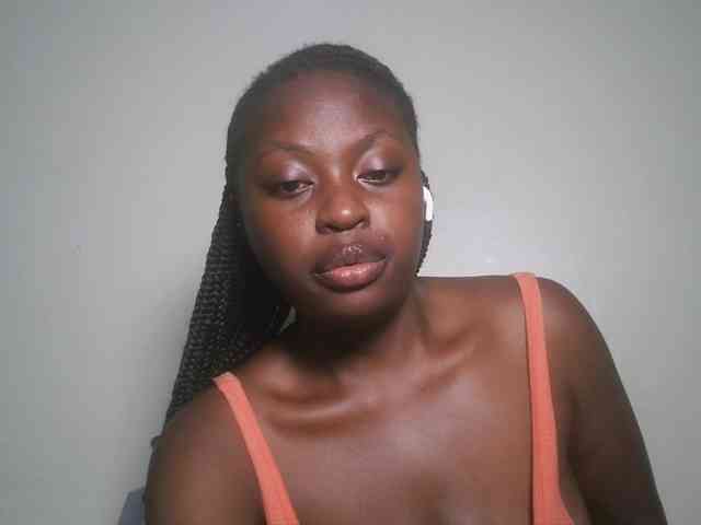 DaisyafterDark_ webcam