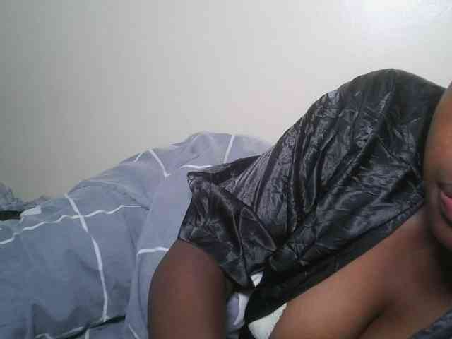 DaisyafterDark_ webcam