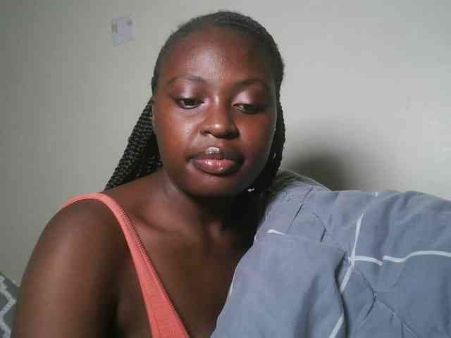 DaisyafterDark_ webcam