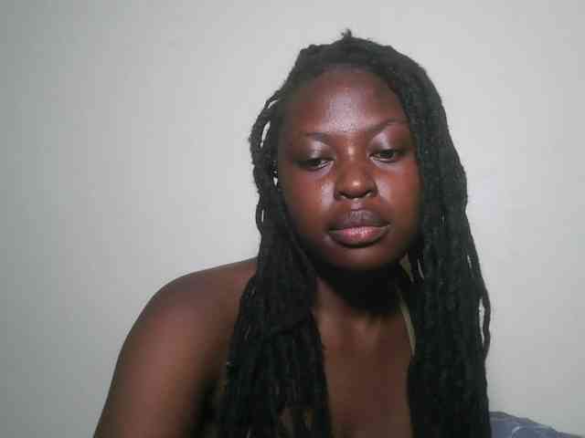 DaisyafterDark_ webcam
