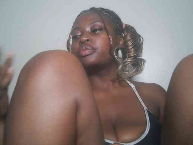 DaisyafterDark_ webcam