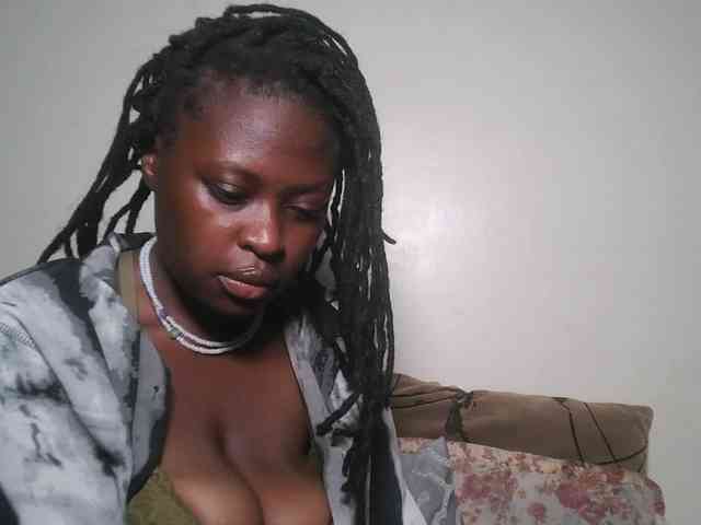 DaisyafterDark_ webcam