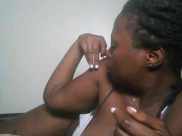 DaisyafterDark_ webcam