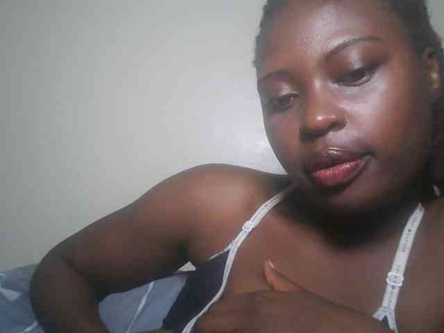 DaisyafterDark_ webcam