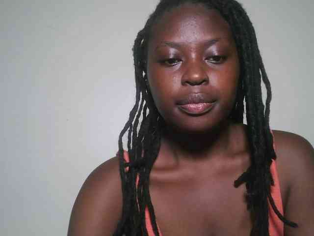 DaisyafterDark_ webcam
