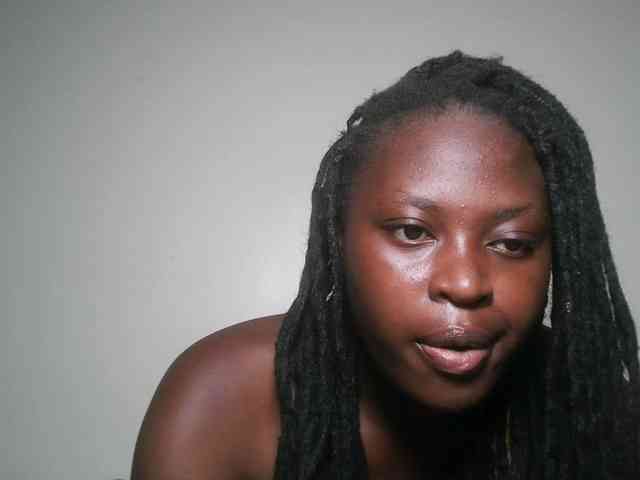 DaisyafterDark_ webcam