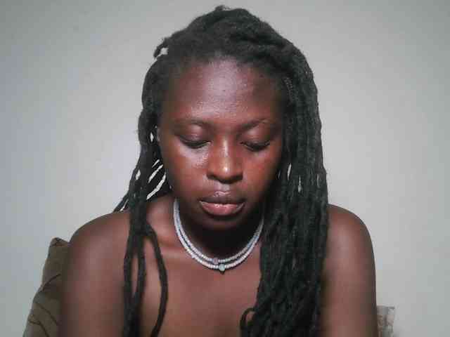 DaisyafterDark_ webcam