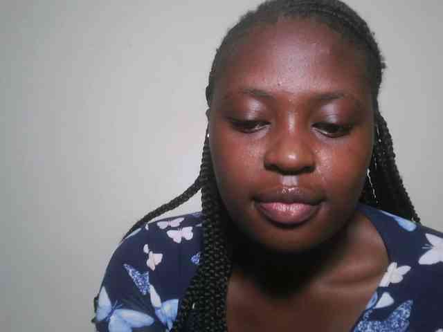 DaisyafterDark_ webcam