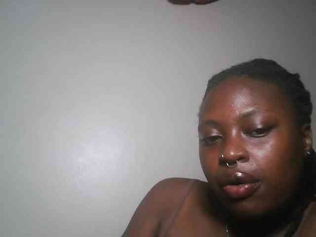 DaisyafterDark_ webcam