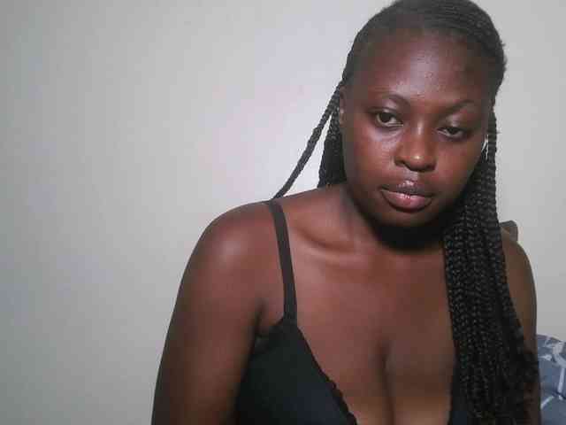 DaisyafterDark_ webcam