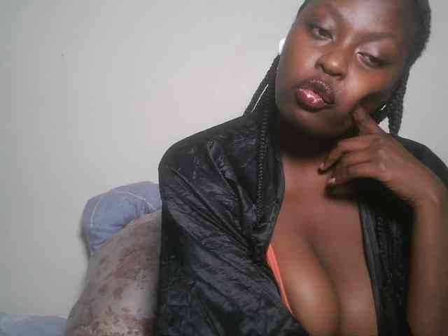 DaisyafterDark_ webcam
