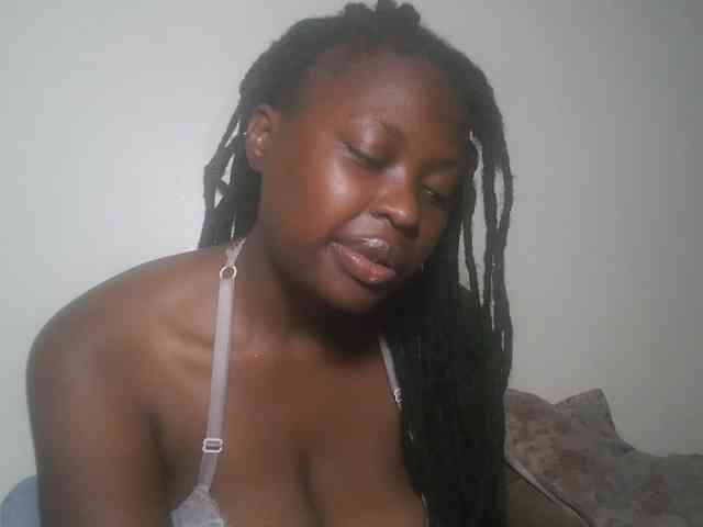 DaisyafterDark_ webcam