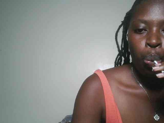 DaisyafterDark_ webcam