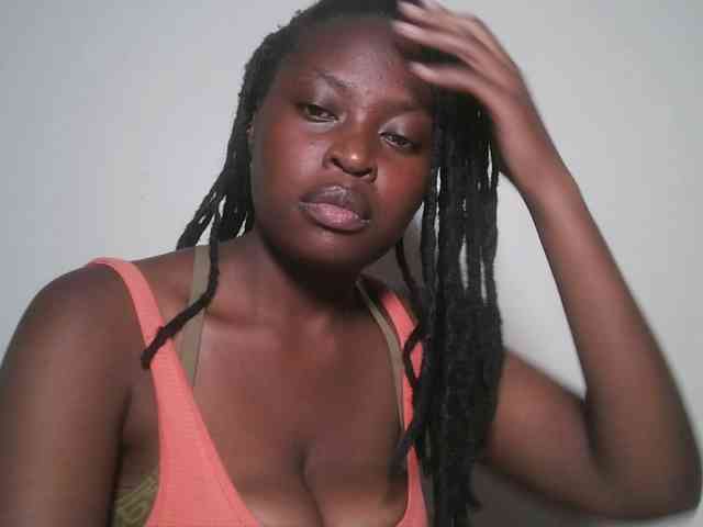 DaisyafterDark_ webcam