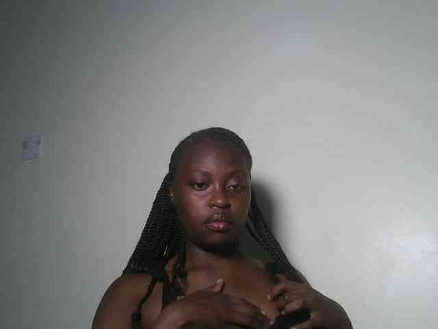 DaisyafterDark_ webcam