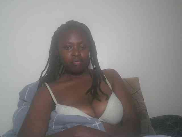 DaisyafterDark_ webcam