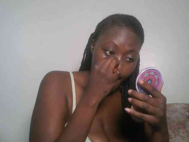 DaisyafterDark_ webcam
