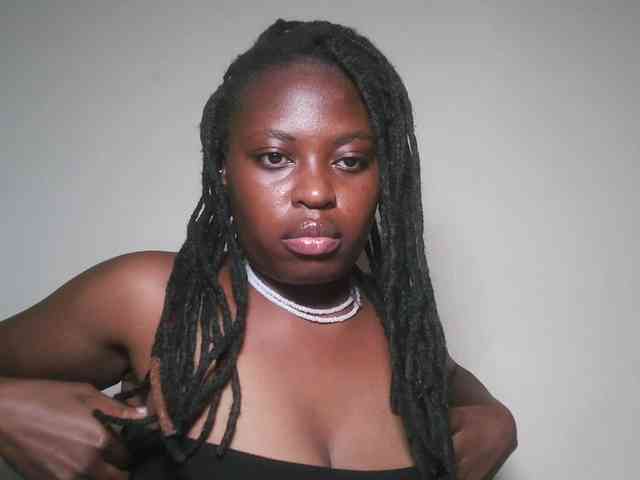 DaisyafterDark_ webcam