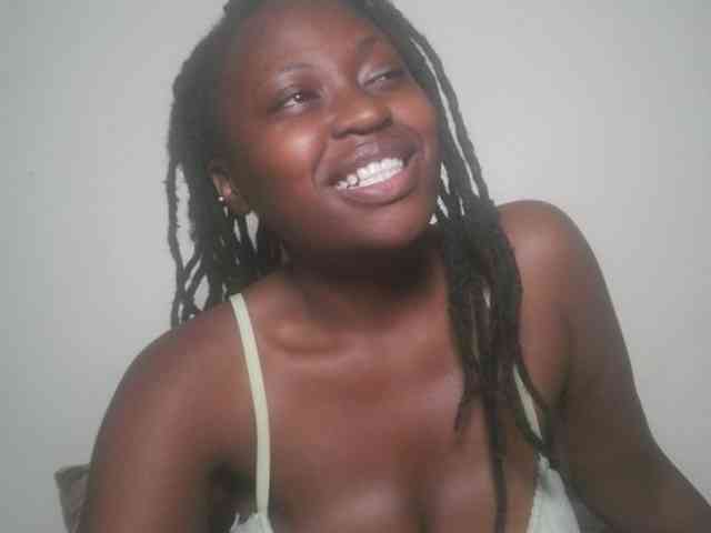 DaisyafterDark_ webcam