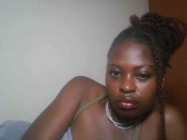 DaisyafterDark_ webcam