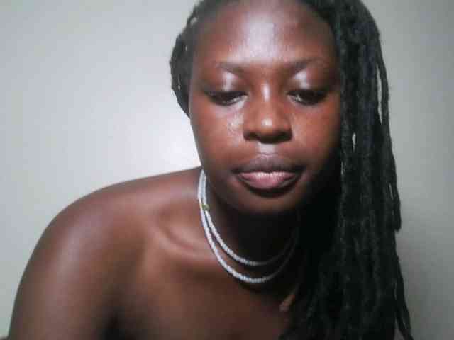 DaisyafterDark_ webcam