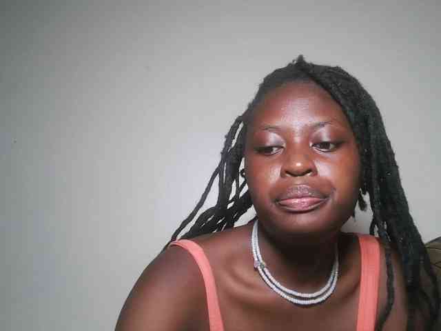 DaisyafterDark_ webcam