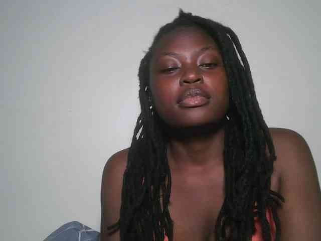 DaisyafterDark_ webcam