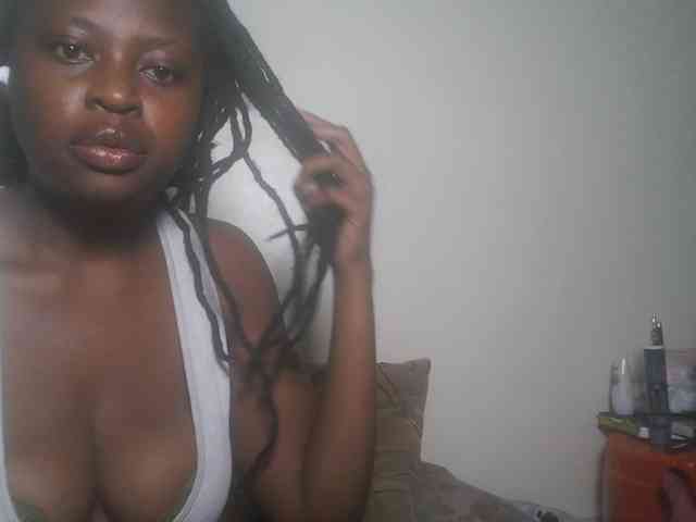 DaisyafterDark_ webcam