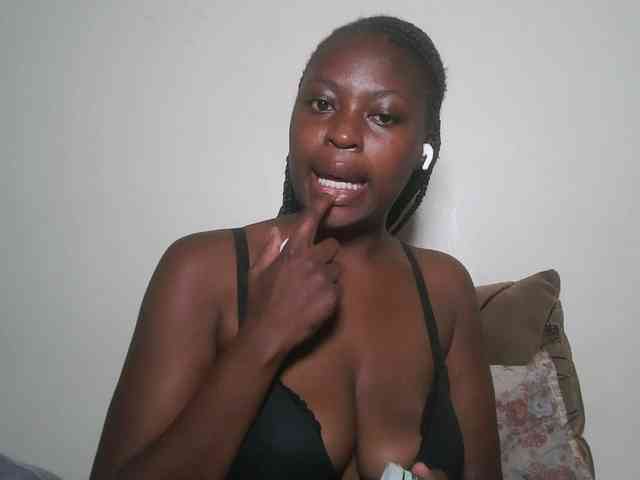 DaisyafterDark_ webcam