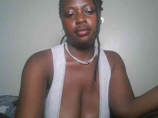 DaisyafterDark_ webcam