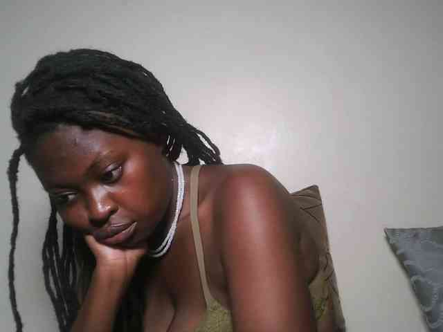 DaisyafterDark_ webcam