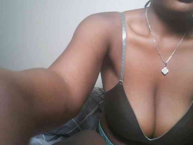 DaisyafterDark_ webcam