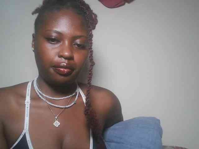 DaisyafterDark_ webcam