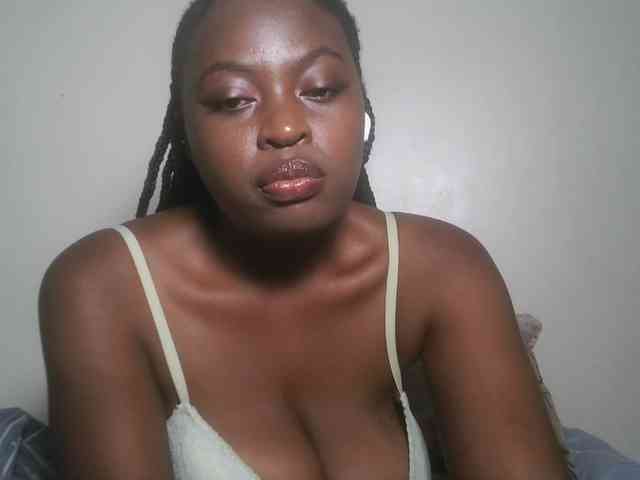 DaisyafterDark_ webcam
