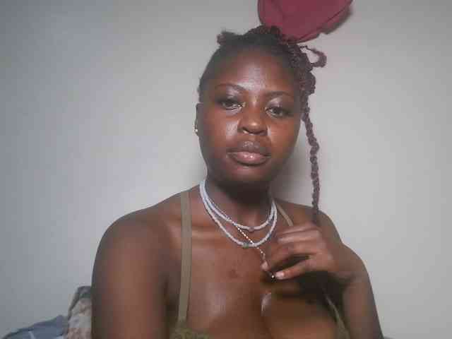 DaisyafterDark_ webcam